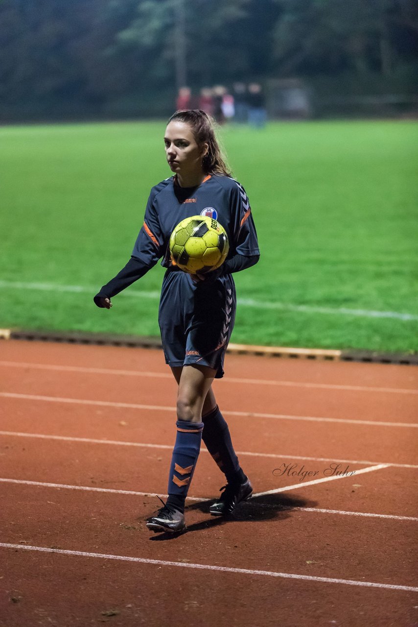 Bild 68 - B-Juniorinnen VfL Pinneberg - Eimsbuettler TV : Ergebnis: 1:0